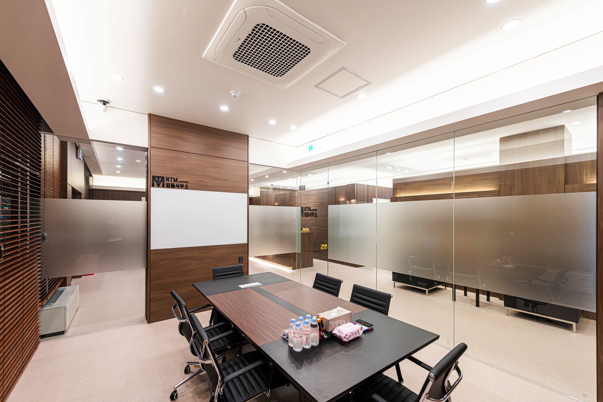 엔티엠법률사무소 상담실