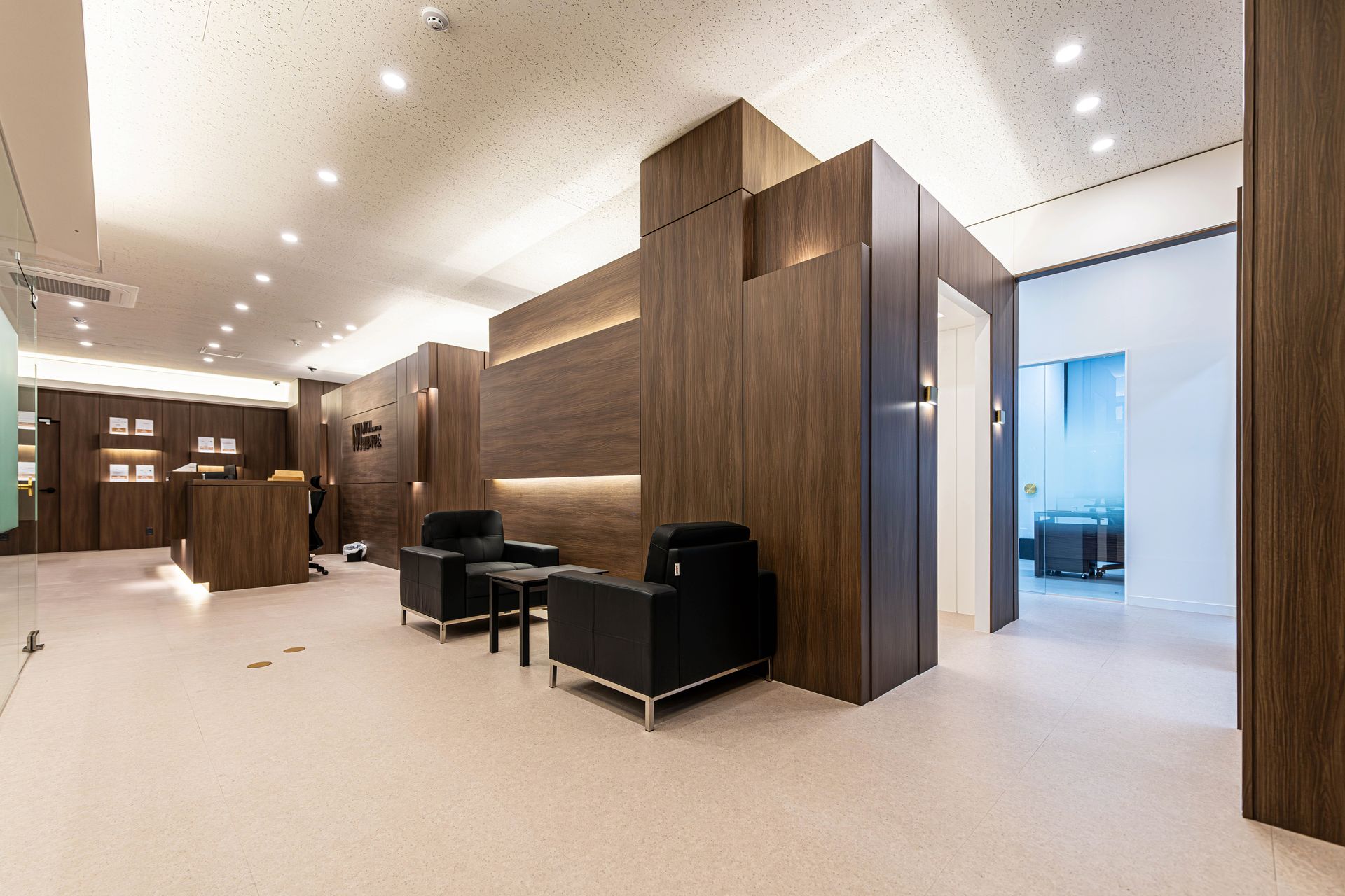 엔티엠법률사무소 로비2